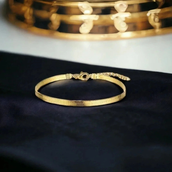 Elegant Gold Anklet Bracelet - Picture 4 of 4